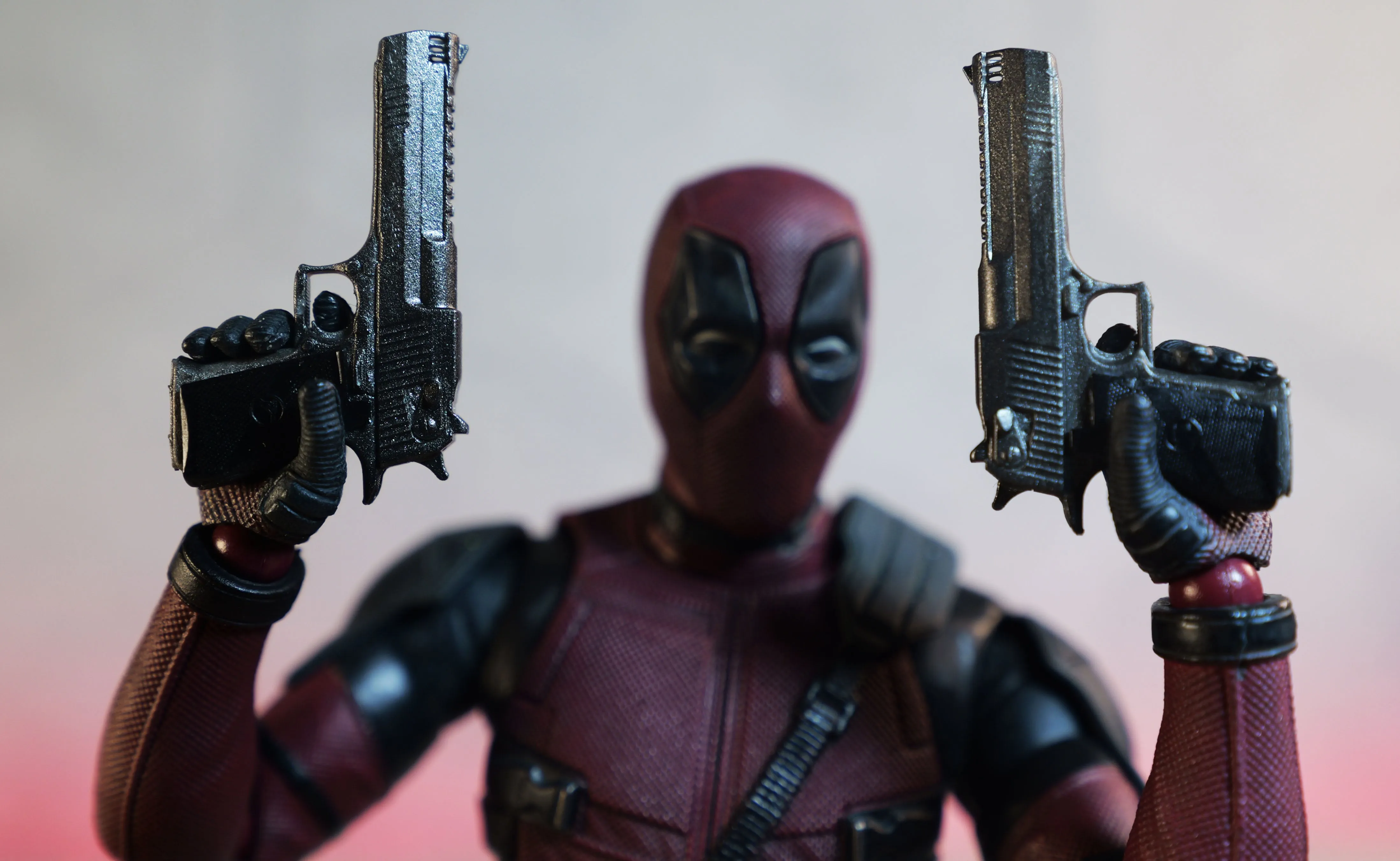 Dstar Arms - Desert Eagle Ver. 2 with Holsters (Faded Chrome) Set of 2 for SHF Deadpool 2